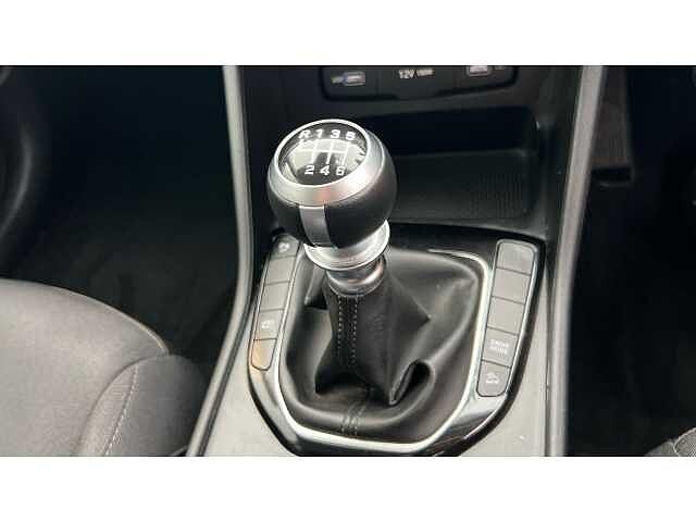 Hyundai TUCSON 1.6 TGDi SE Connect 5dr 2WD Black