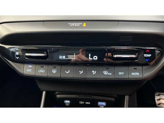 Hyundai BAYON 1.0 TGDi Premium 5dr Phantom Black