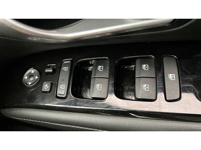 Hyundai TUCSON 1.6 TGDi Hybrid 230 Premium 5dr 2WD Auto White