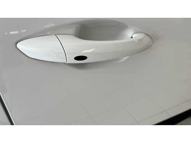 Hyundai TUCSON 1.6 TGDi Hybrid 230 Premium 5dr 2WD Auto White