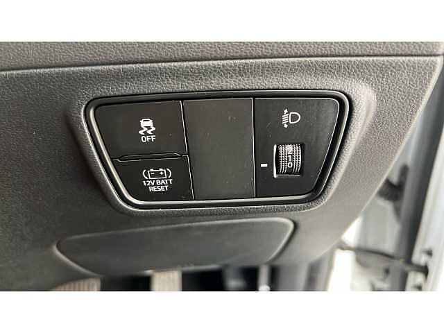 Hyundai TUCSON 1.6 TGDi Hybrid 230 Premium 5dr 2WD Auto White