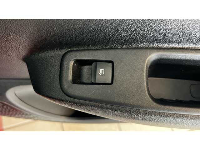 Hyundai I10 1.0 MPi SE Connect 5dr RED