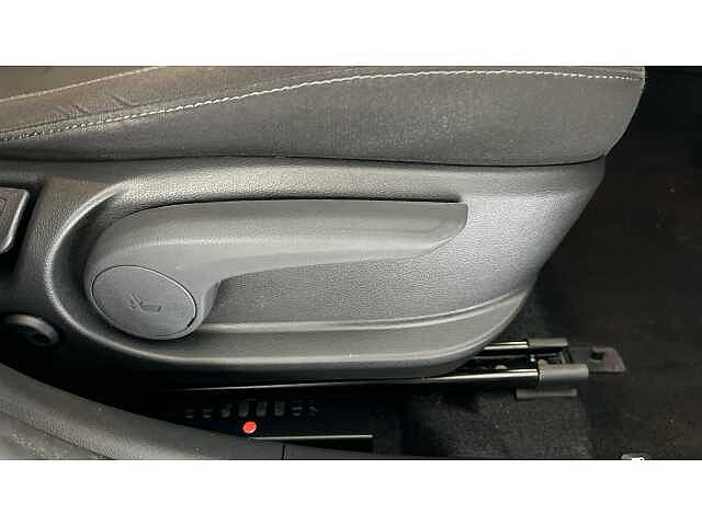 Hyundai Kona 1.6 GDi Hybrid Premium 5dr DCT