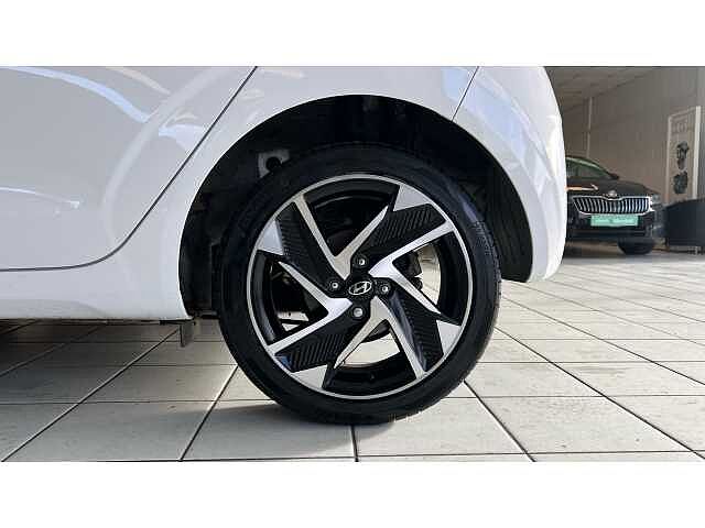 Hyundai i10 1.0 [58] Premium 5dr Auto [Nav]