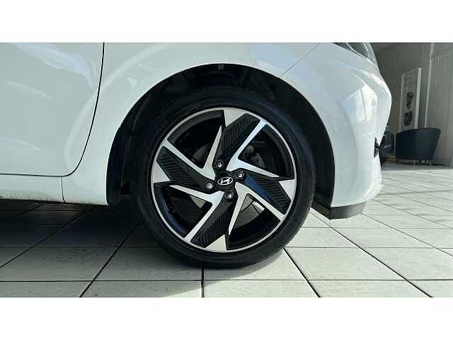 Hyundai i10 1.0 [58] Premium 5dr Auto [Nav]
