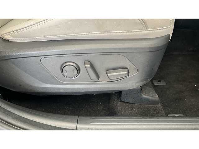 Hyundai Tucson TUCSON 1.6 TGDi Plug-in Hybrid Ultimate 5dr 4WD Auto