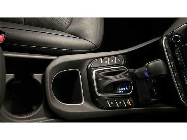 Hyundai Ioniq IONIQ 1.6 GDi Hybrid Premium SE 5dr DCT