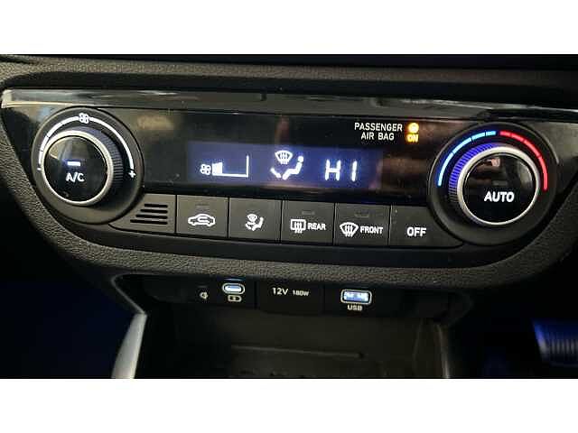 Hyundai i10 I10 1.0 [63] Premium 5dr Auto [Nav]