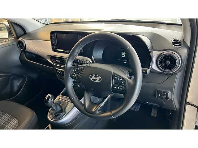 Hyundai i10 I10 1.0 [63] Premium 5dr Auto [Nav]