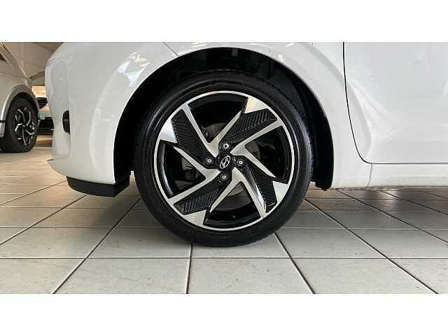 Hyundai i10 I10 1.0 [63] Premium 5dr Auto [Nav]