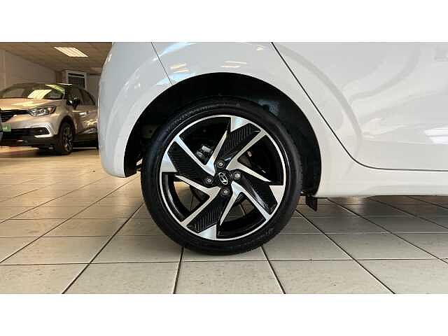 Hyundai i10 I10 1.0 [63] Premium 5dr Auto [Nav]