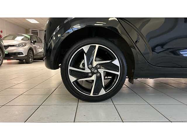 Hyundai i10 I10 1.0 [63] Premium 5dr Auto [Nav]