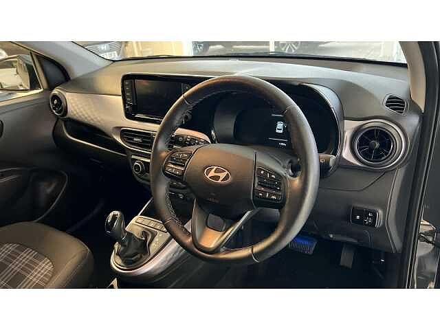 Hyundai i10 I10 1.2 [79] Premium 5dr Auto [Nav]