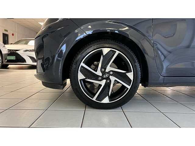 Hyundai i10 I10 1.2 [79] Premium 5dr Auto [Nav]