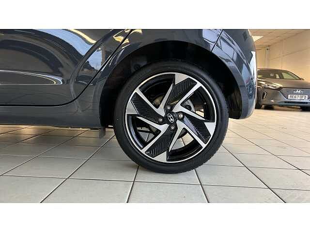 Hyundai i10 I10 1.2 [79] Premium 5dr Auto [Nav]