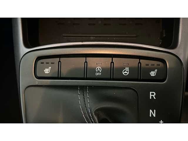 Hyundai i10 I10 1.2 [79] Premium 5dr Auto [Nav]