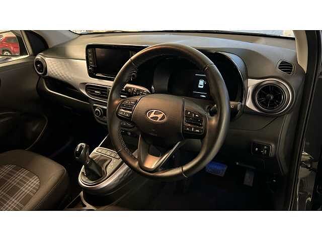 Hyundai i10 I10 1.2 [79] Premium 5dr Auto [Nav]