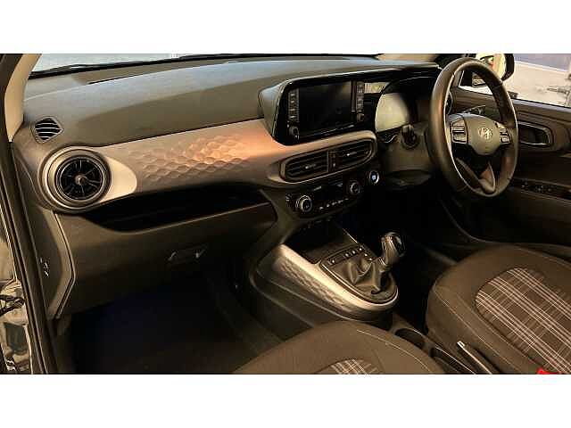 Hyundai i10 I10 1.2 [79] Premium 5dr Auto [Nav]