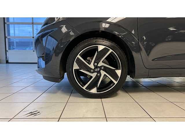 Hyundai i10 I10 1.2 [79] Premium 5dr Auto [Nav]