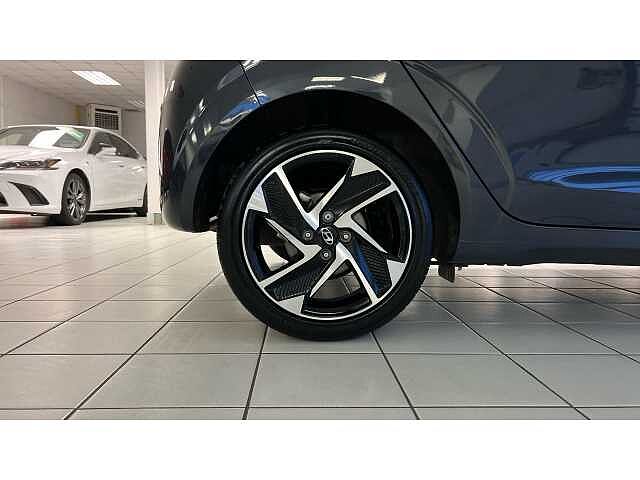 Hyundai i10 I10 1.2 [79] Premium 5dr Auto [Nav]