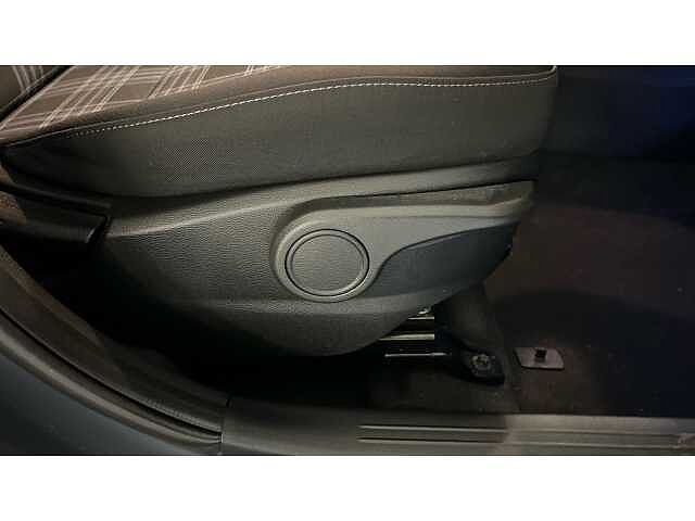 Hyundai i10 I10 1.2 [79] Premium 5dr Auto [Nav]