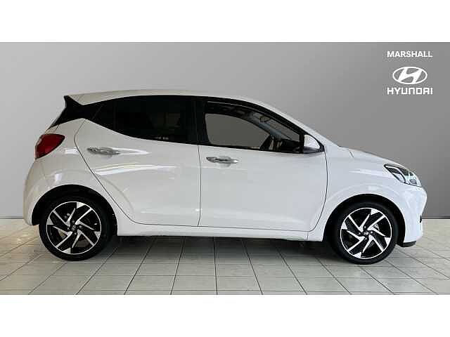 Hyundai i10 i10 5Dr HAT 1.2 MPi 79ps Premium NAV AU