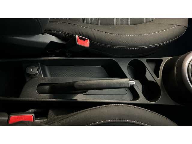 Hyundai i10 i10 5Dr HAT 1.2 MPi 79ps Premium NAV AU