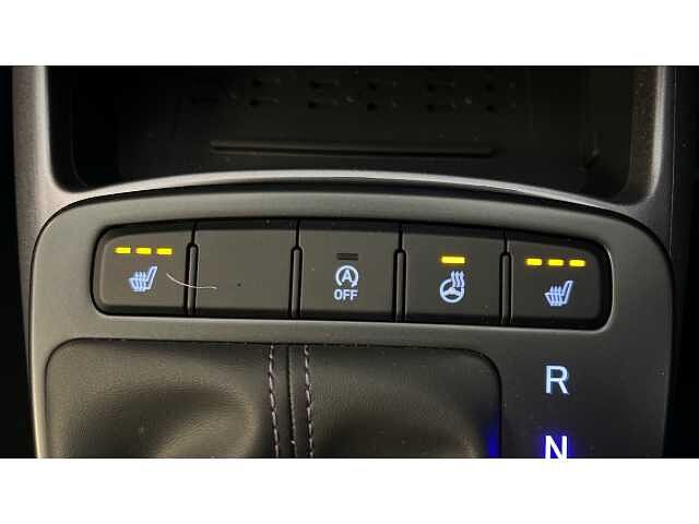 Hyundai i10 i10 5Dr HAT 1.2 MPi 79ps Premium NAV AU