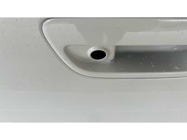 Hyundai i10 i10 5Dr HAT 1.2 MPi 79ps Premium NAV AU