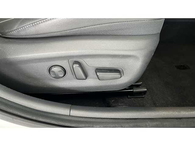 Hyundai Ioniq IONIQ 100kW Premium SE 38kWh 5dr Auto