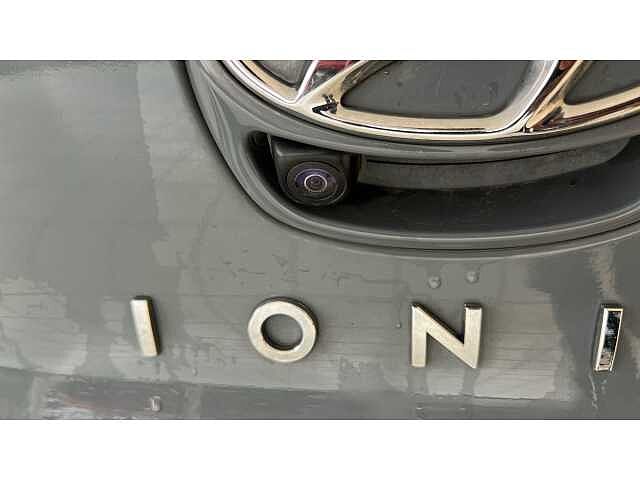 Hyundai Ioniq IONIQ 100kW Premium 38kWh 5dr Auto