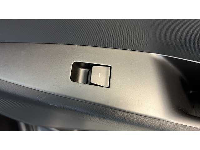 Hyundai Ioniq IONIQ 100kW Premium 38kWh 5dr Auto