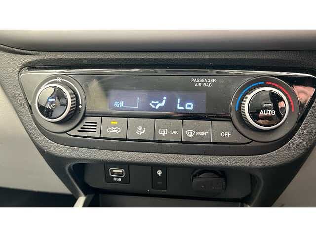 Hyundai i10 I10 1.2 MPi Premium 5dr Auto