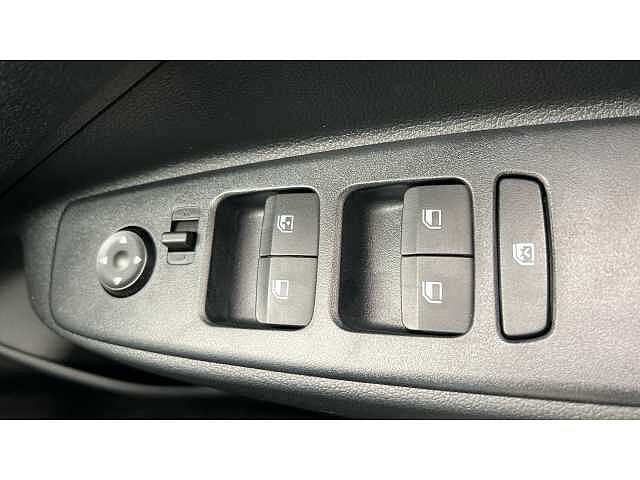 Hyundai i10 i10 5Dr HAT 1.2 MPi 79ps Advance NAV AU