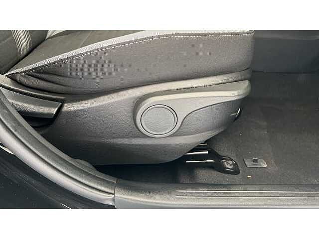 Hyundai i10 i10 5Dr HAT 1.2 MPi 79ps Advance NAV AU