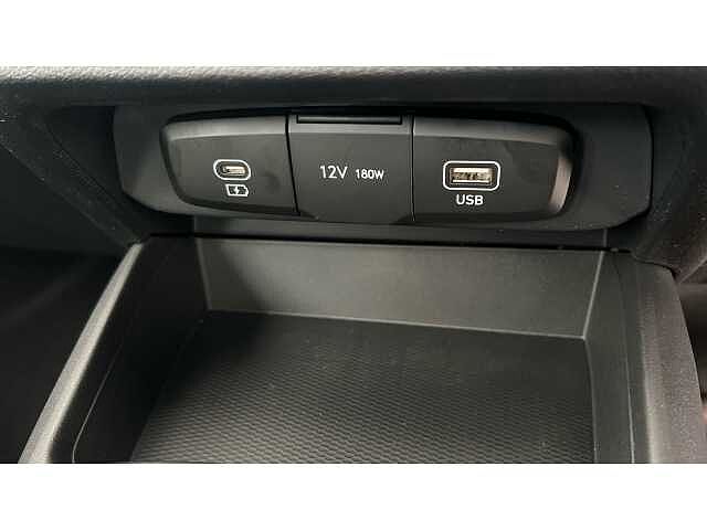 Hyundai i10 i10 5Dr HAT 1.2 MPi 79ps Advance NAV AU