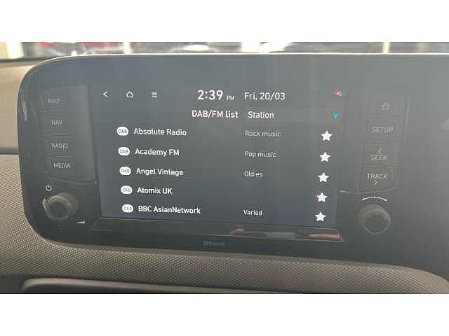 Hyundai i10 i10 5Dr HAT 1.0 MPi 63ps Advance NAV AU