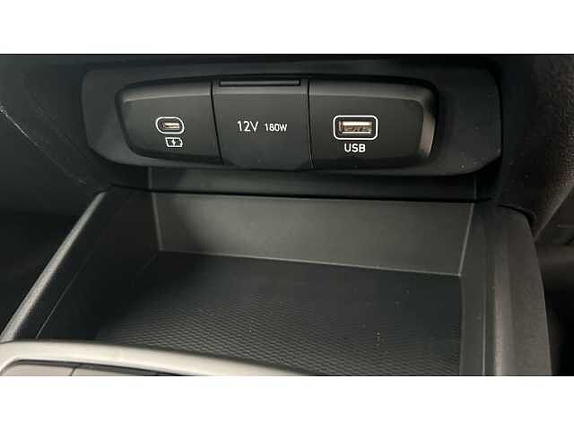 Hyundai i10 i10 5Dr HAT 1.0 MPi 63ps Advance NAV AU