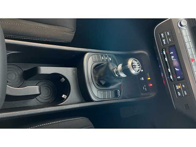 Hyundai KONA 1.6T 138 Advance 5dr