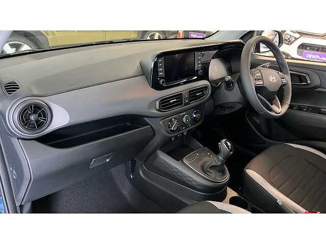Hyundai i10 i10 5Dr HAT 1.0 MPi 63ps Advance NAV AU