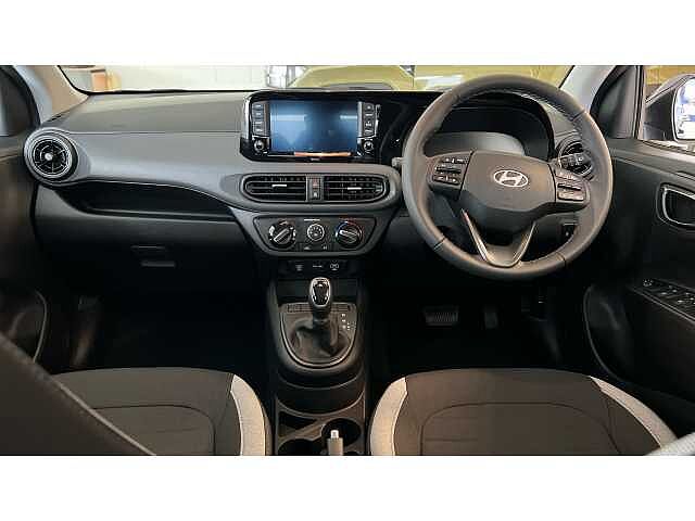 Hyundai i10 i10 5Dr HAT 1.0 MPi 63ps Advance NAV AU