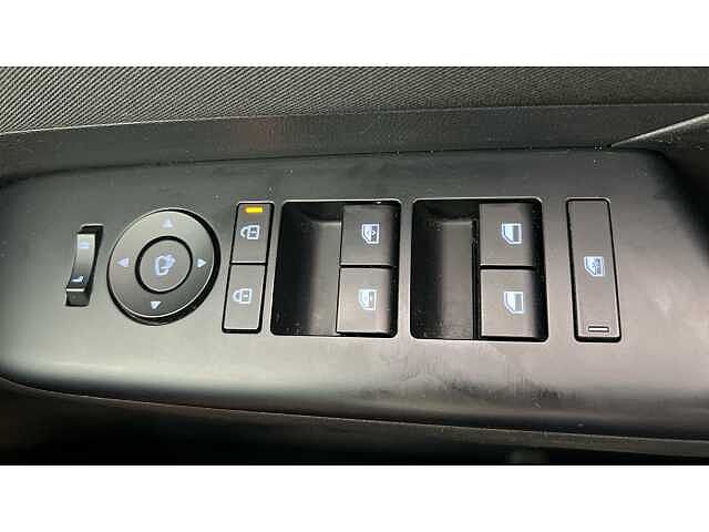 Hyundai KONA 115kW Advance 48kWh 5dr Auto