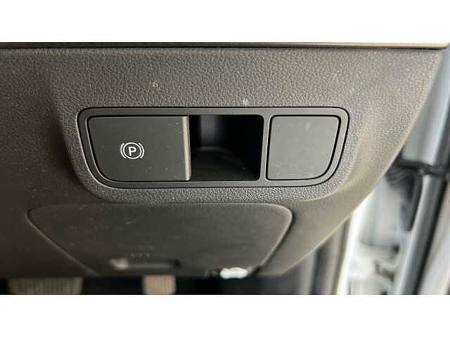 Hyundai KONA 115kW Advance 48kWh 5dr Auto