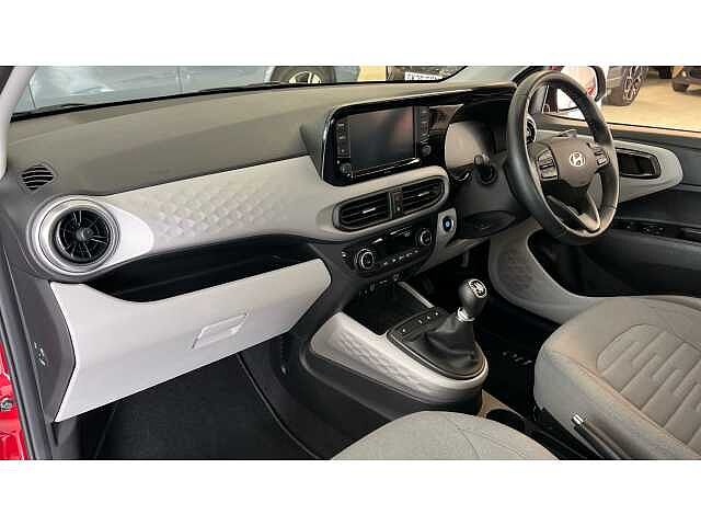 Hyundai i10 1.2 MPi Premium 5dr