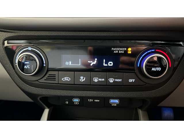 Hyundai i10 1.2 MPi Premium 5dr