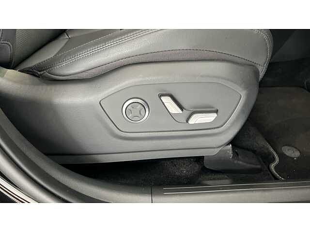 Hyundai SANTA FE 1.6 TGDi 239 Hybrid Ultimate 5dr Auto