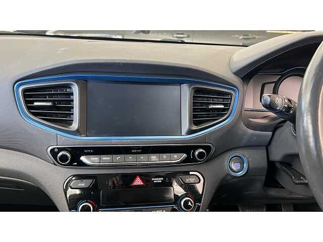 Hyundai IONIQ 1.6 GDi Hybrid Premium 5dr DCT