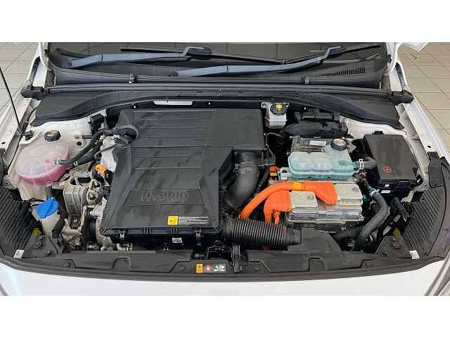 Hyundai IONIQ 1.6 GDi Hybrid Premium 5dr DCT