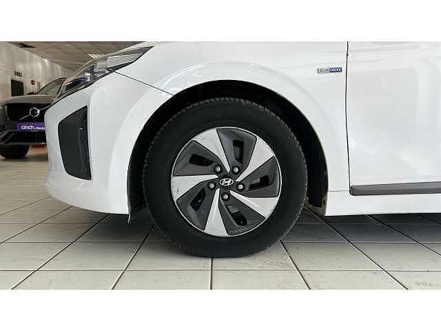 Hyundai IONIQ 1.6 GDi Hybrid Premium 5dr DCT