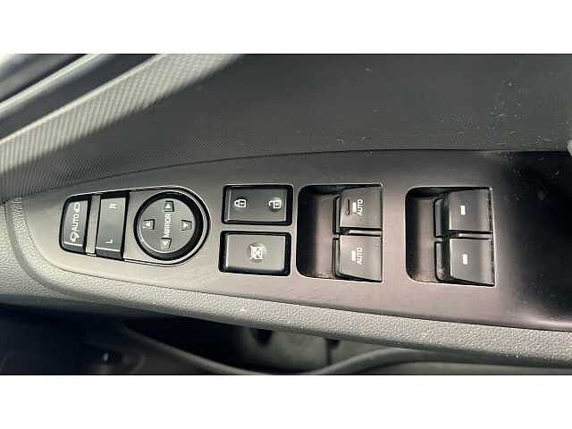 Hyundai IONIQ 1.6 GDi Hybrid Premium 5dr DCT